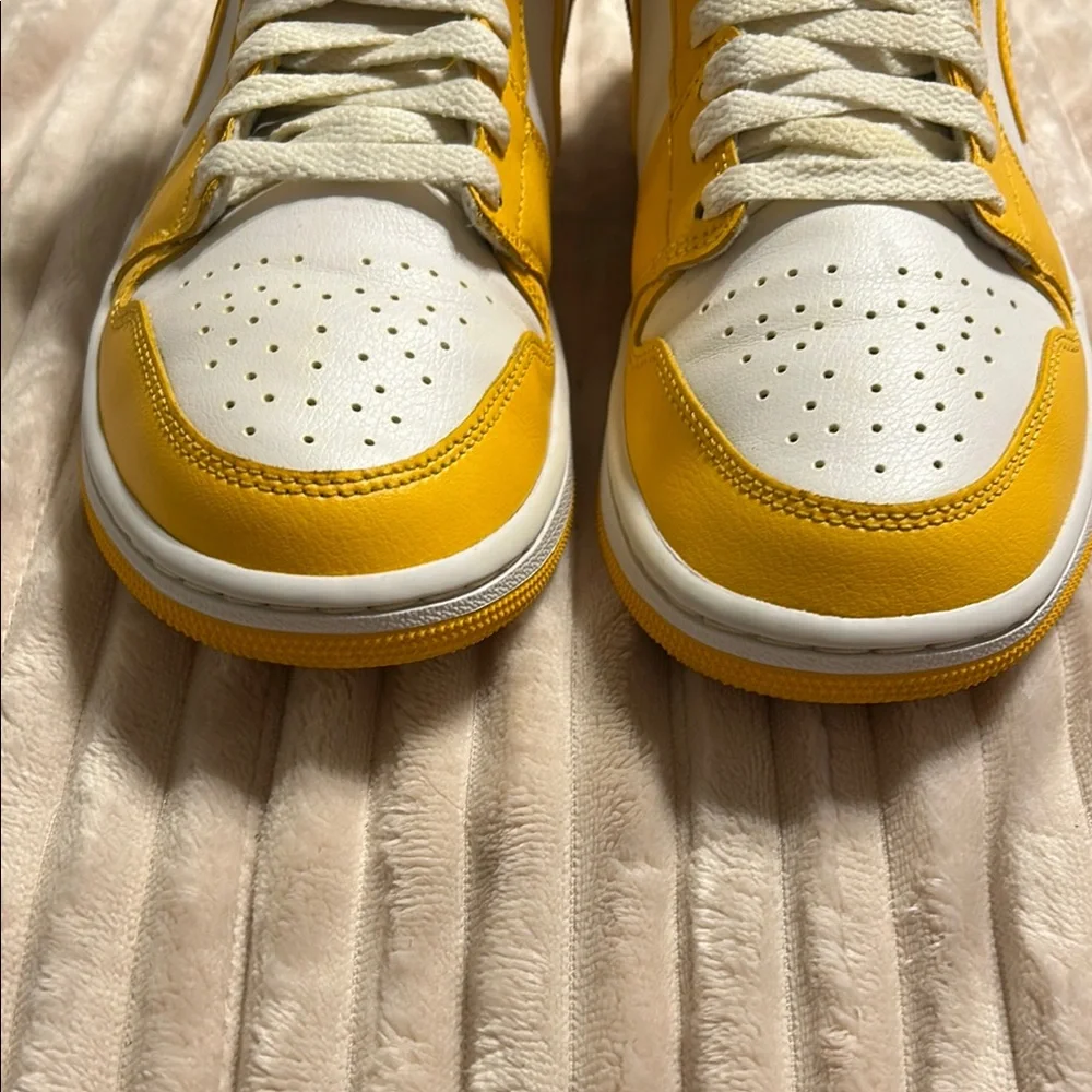 Air Jordan Yellow and White High-Top Sneakers size 8 GUC.